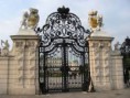 /album/kepgaleria/becs-schonbrunn-bejarat-jpg/
